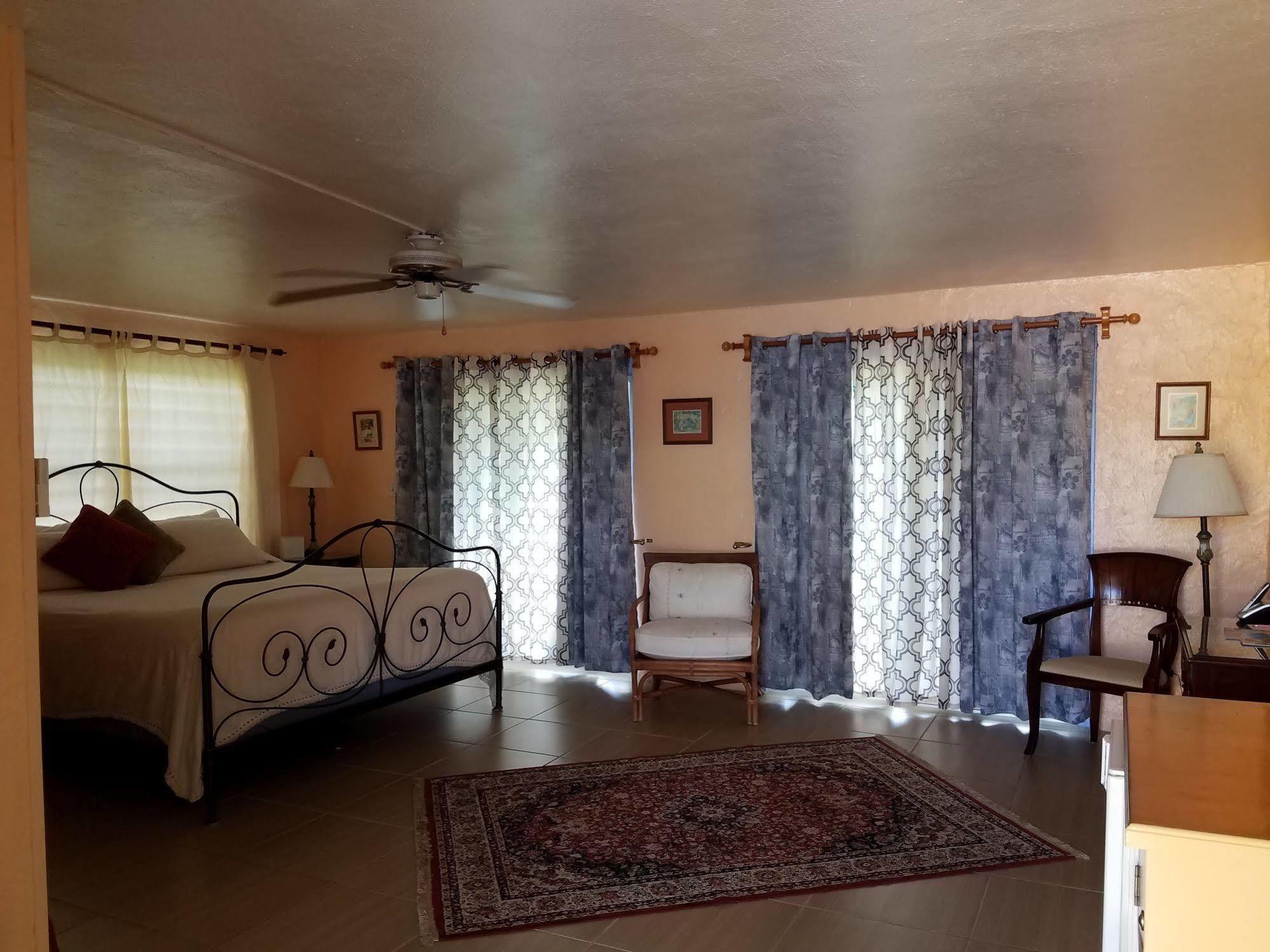 Carringtons Inn Saint Croix Island Ngoại thất bức ảnh