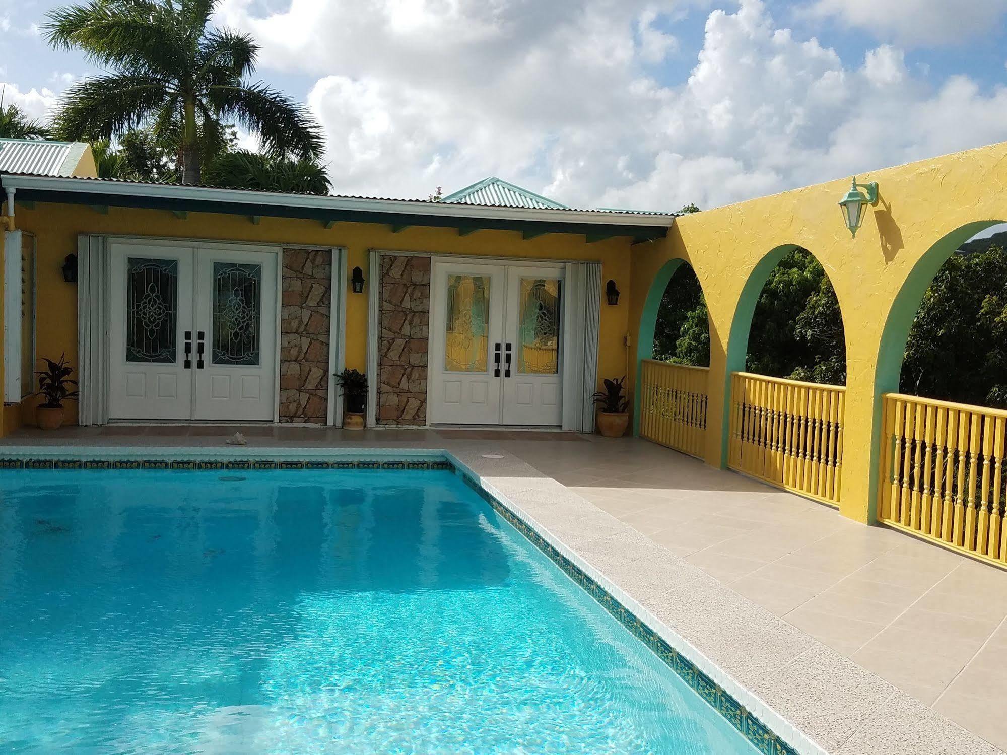 Carringtons Inn Saint Croix Island Ngoại thất bức ảnh